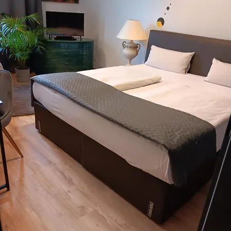 Ferienwohnung Mit Whrpool Coblence Extérieur photo